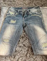 Jeans & Denim image