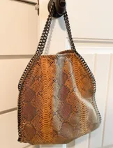 Handbags image