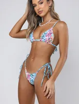 Sweaters & Knits image