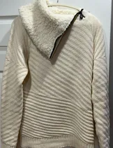 Sweaters & Knits image