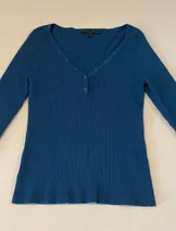 Sweaters & Knits image