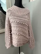 Sweaters & Knits image