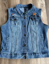 Jackets & Coats image