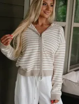 Sweaters & Knits image