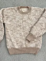 Sweaters & Knits image
