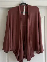 Sweaters & Knits image