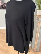 Sweaters & Knits image