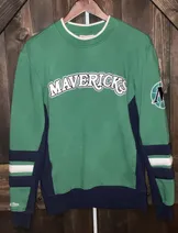 Sweaters & Knits image