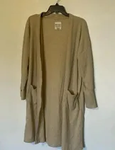 Sweaters & Knits image