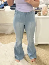 Jeans & Denim image