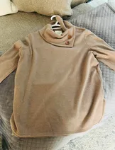 Sweaters & Knits image