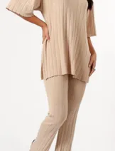 Sweaters & Knits image