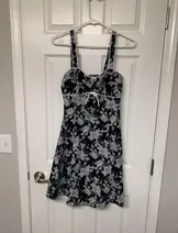 Dresses image