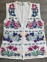 Sweaters & Knits image