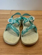 Jackets & Coats image