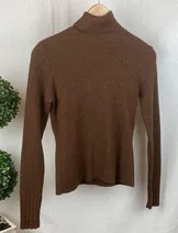 Sweaters & Knits image