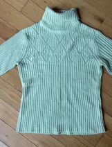 Sweaters & Knits image