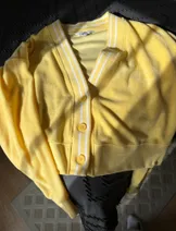 Sweaters & Knits image