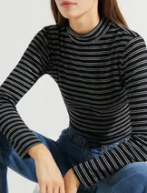 Sweaters & Knits image