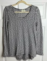 Sweaters & Knits image