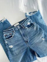 Jeans & Denim image