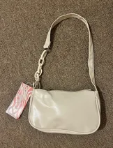 Handbags image