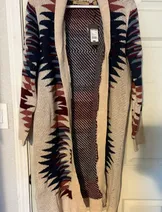 Sweaters & Knits image