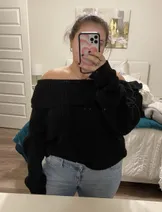 Sweaters & Knits image