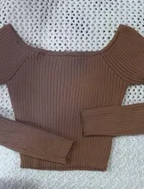 Sweaters & Knits image