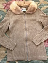 Sweaters & Knits image