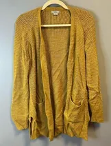 Sweaters & Knits image