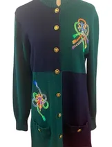 Sweaters & Knits image