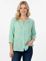 Sweaters & Knits image