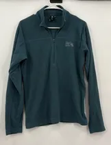 Sweaters & Knits image