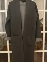 Sweaters & Knits image