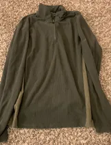 Sweaters & Knits image