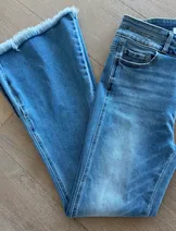 Jeans & Denim image
