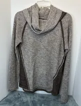 Sweaters & Knits image