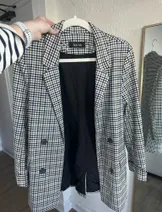 Jackets & Coats image