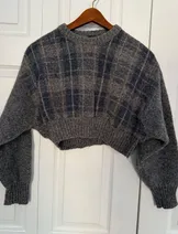 Sweaters & Knits image