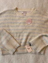 Sweaters & Knits image