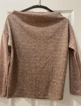 Sweaters & Knits image