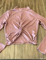 Sweaters & Knits image