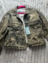 Jackets & Coats image