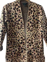 Sweaters & Knits image