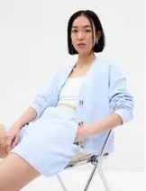 Sweaters & Knits image