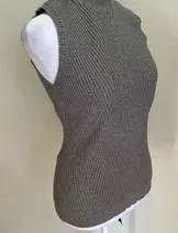 Sweaters & Knits image