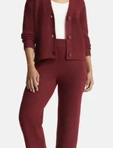 Sweaters & Knits image