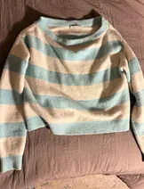 Sweaters & Knits image