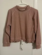 Sweaters & Knits image